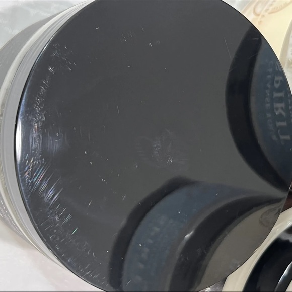 Bath & Body Works Aromatherapy Salt Body Scrub 17 oz With Vitamin E - Picture 5 of 9